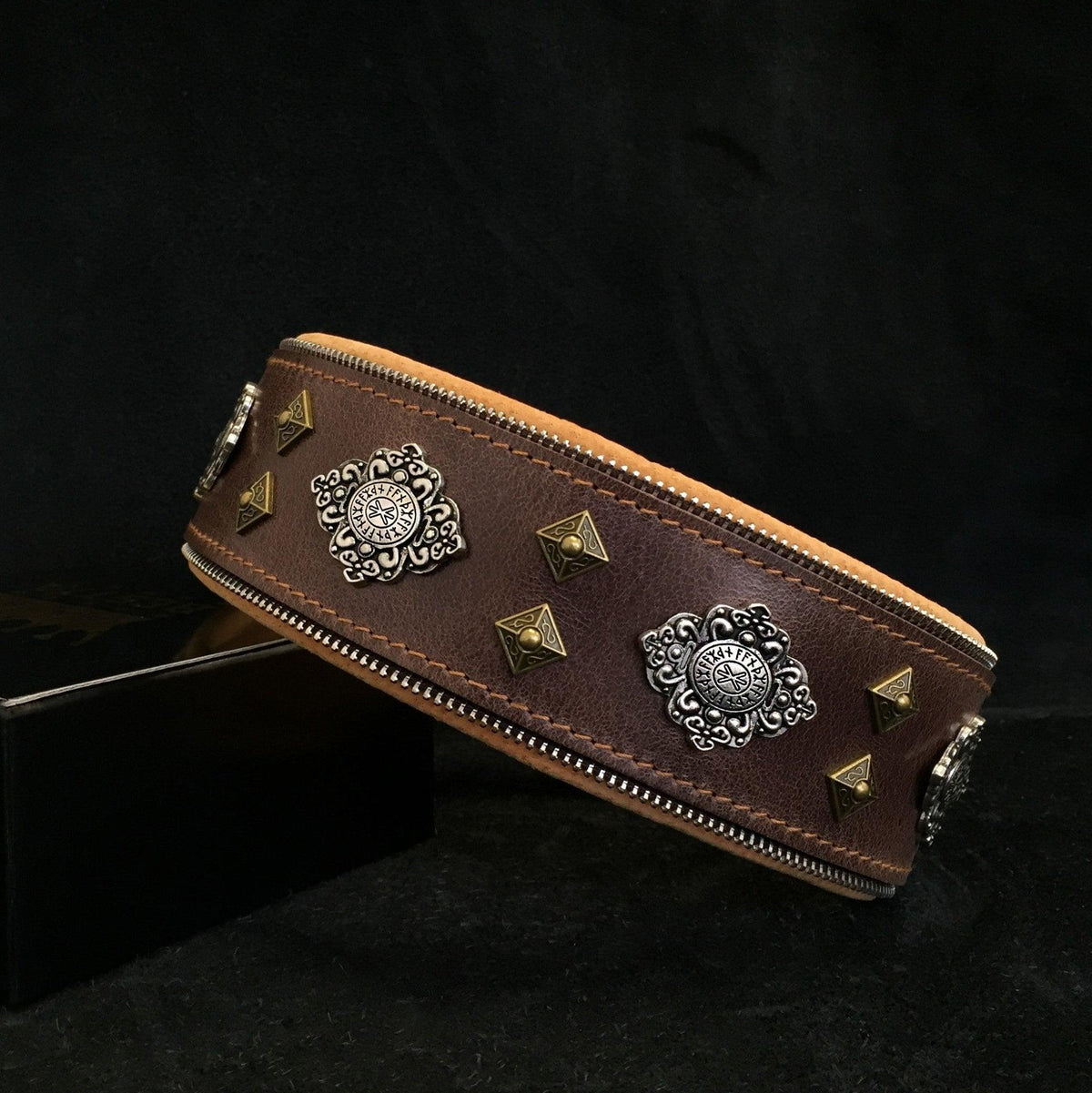 Bestia Aztec Brown Leather Dog Collar